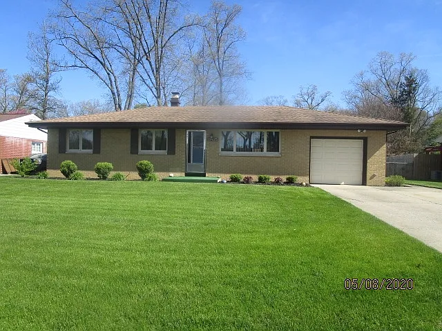 19425 Dresden Dr photo 1