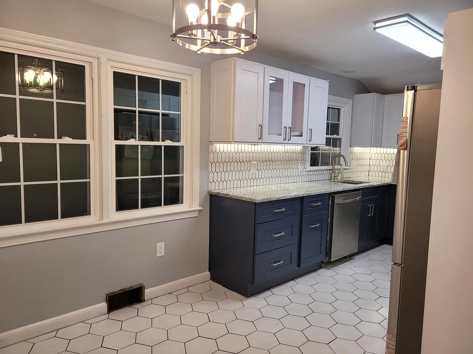 3 bed, 1310 sqft, $3,800 — Photo 4