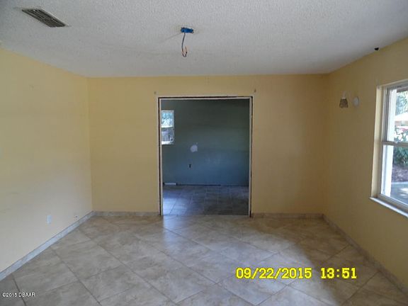 4th image of 3325 Silver Palm Dr