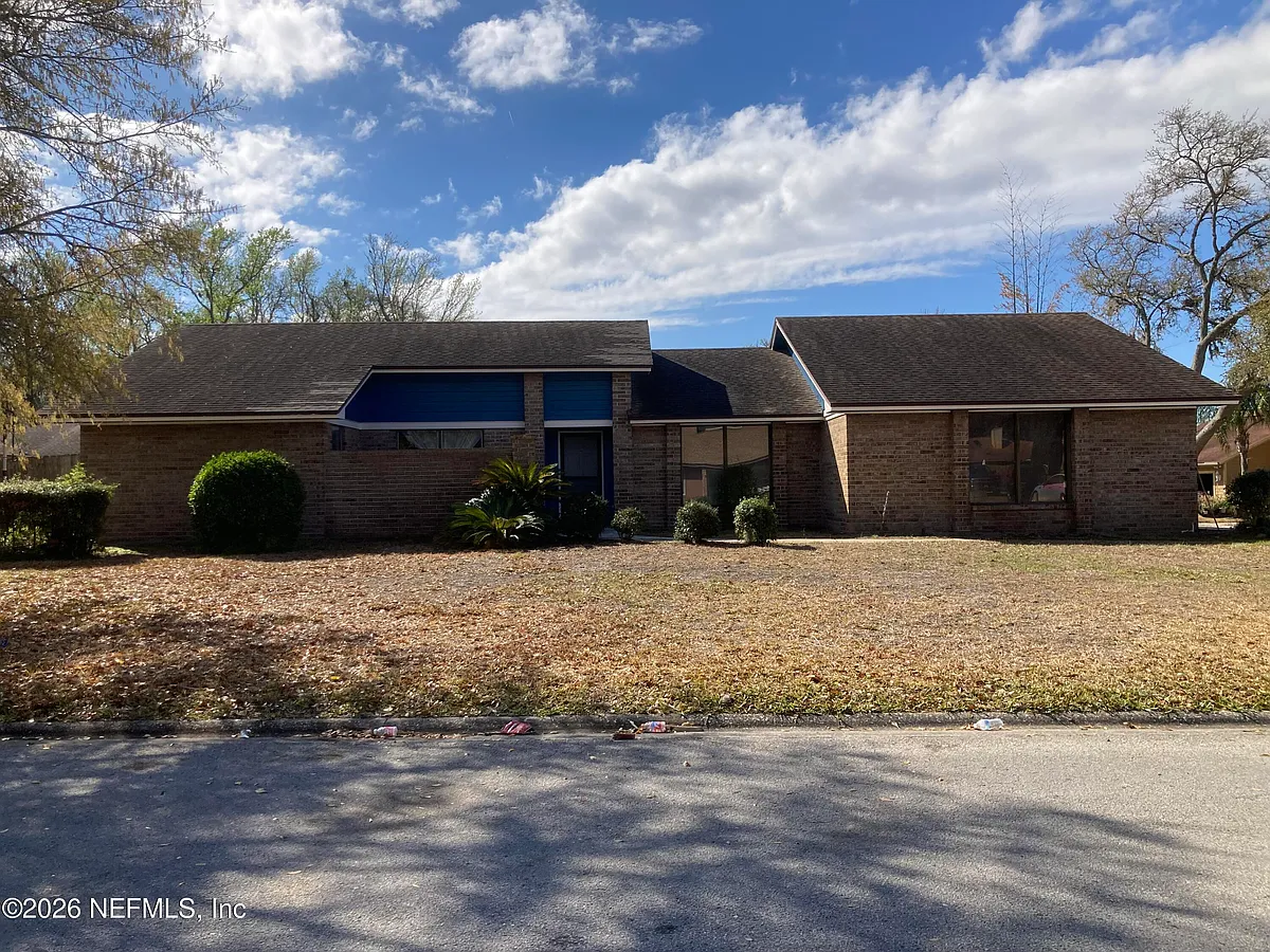 Building Photo - 5240 River Park Dr