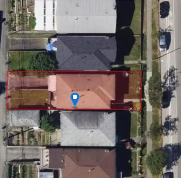 2nd image of 3041 Rupert St