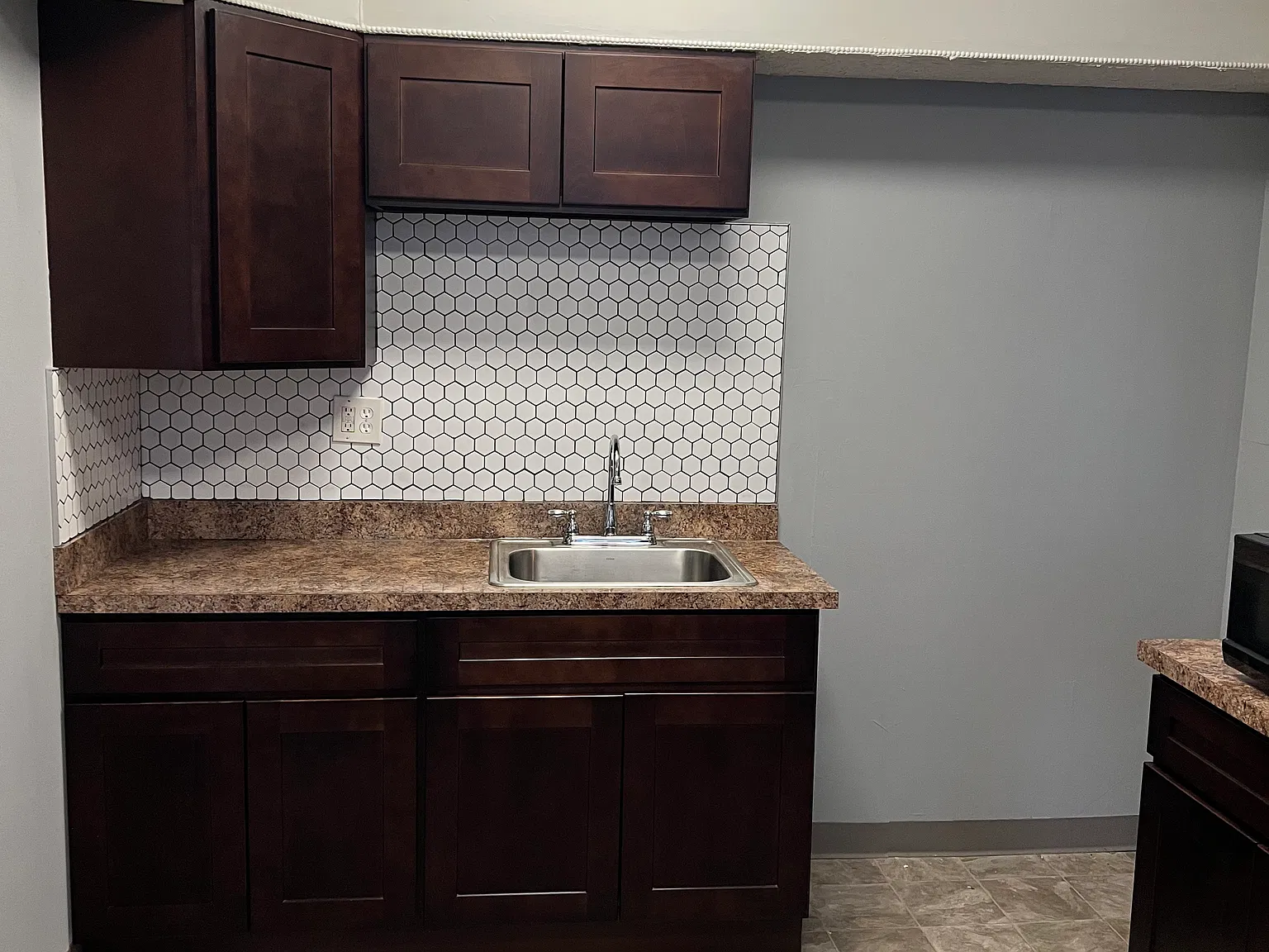 4 bed, 1900 sqft, $2,500 — Photo 2