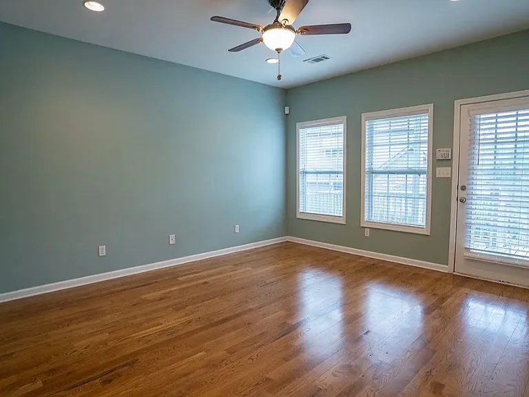 303 Port Laz Ln — Photo 3