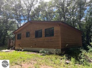 103 Shores Dr, Leroy, MI 49655