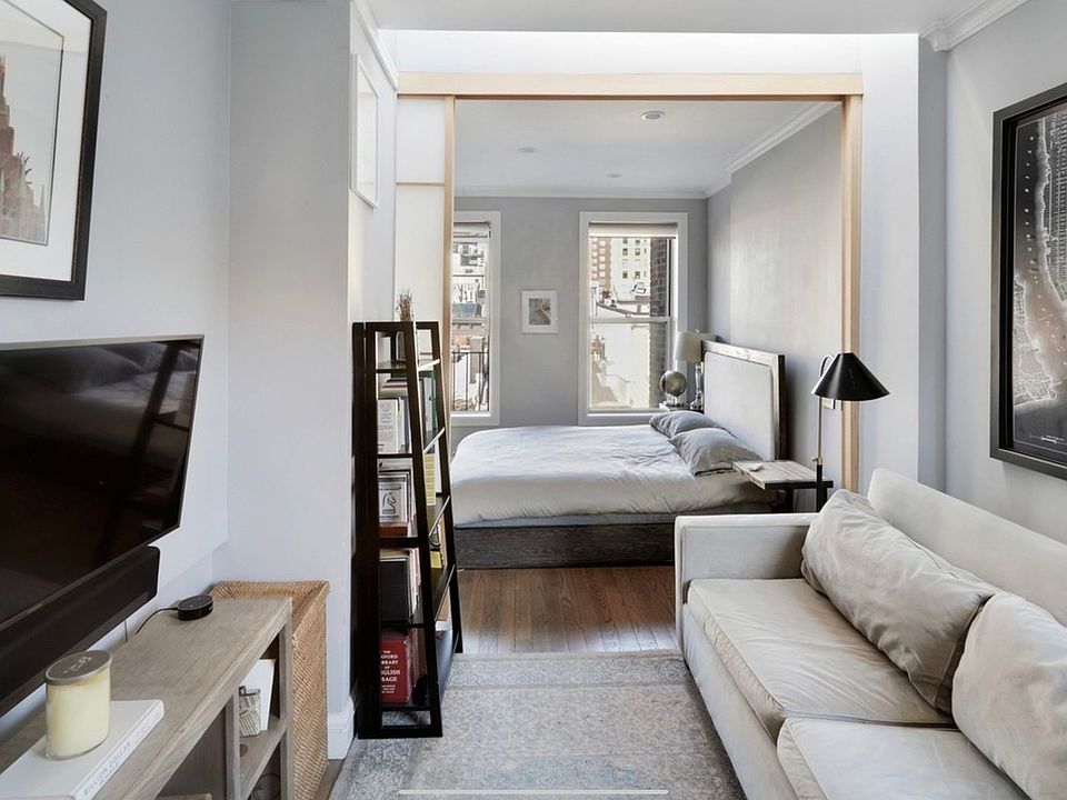 1st image of 325 W 21st St APT 19