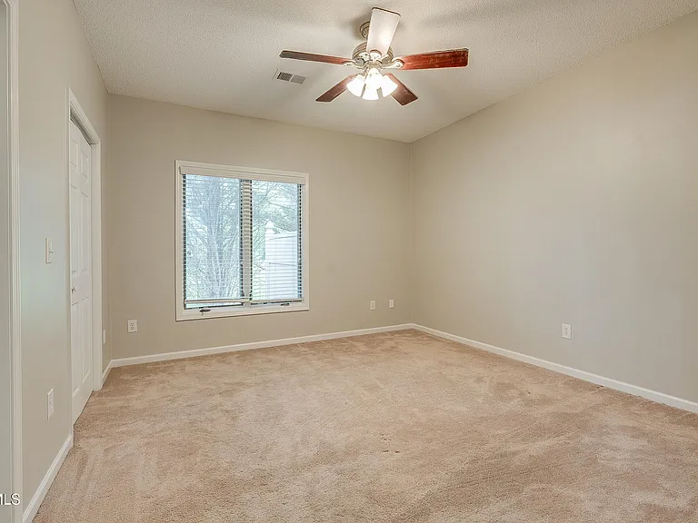 176 S Austin Springs Rd #9 — Photo 21