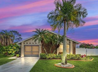 6392 Greengate Dr, Orlando, FL 32822