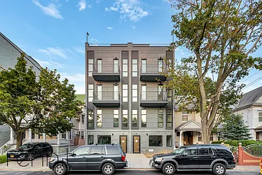 1527 New York Avenue in East Flatbush