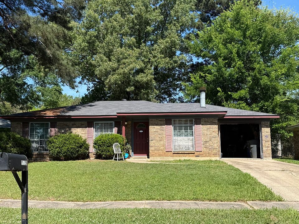 1st image of 9028 Lone Oak Dr