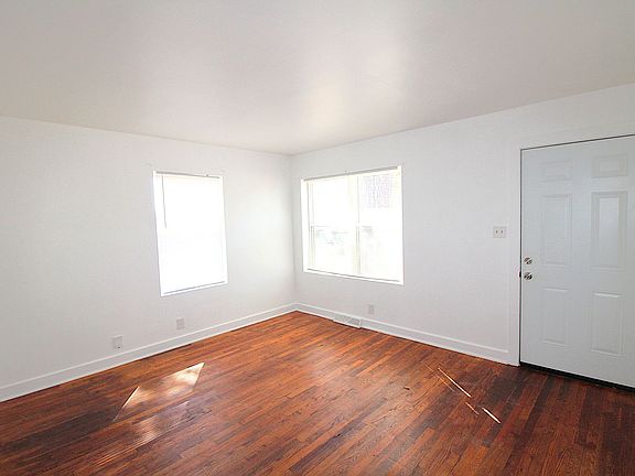 3rd image of 2628 Amber Dr #A