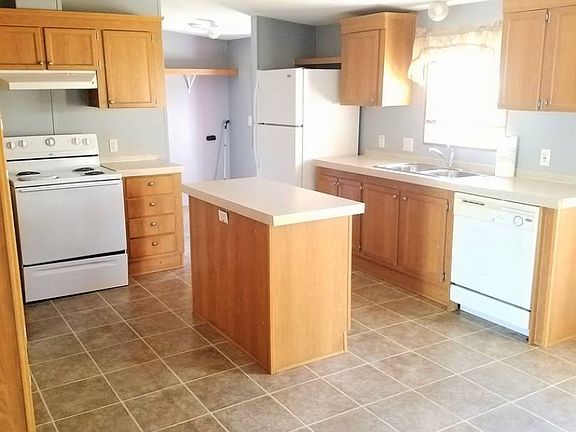 2nd image of 1500 W Highland St Lot 52
