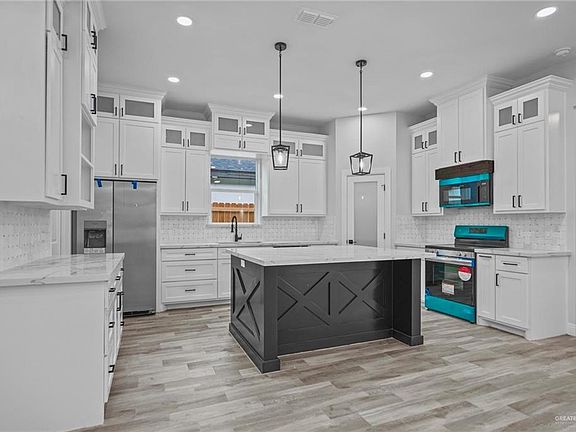 5th image of 1216 W Franklin Ave