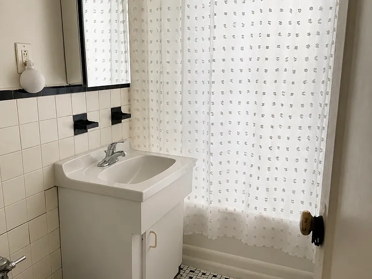 335 State St #1L — Photo 8