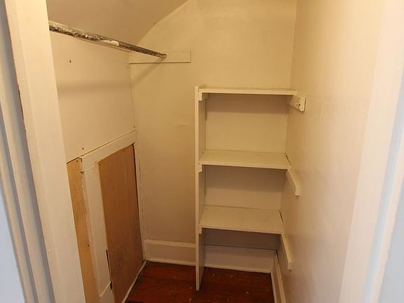 5th image of 1517 W Main St APT 3