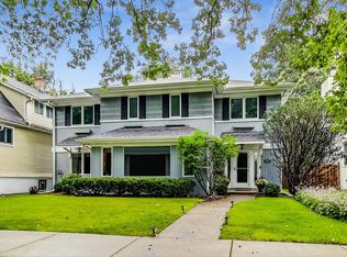 245 Wood Ct, Wilmette, IL 60091