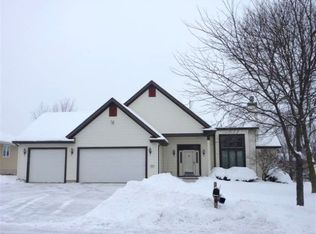 319 Bonnie Rd, Cottage Grove, WI 53527