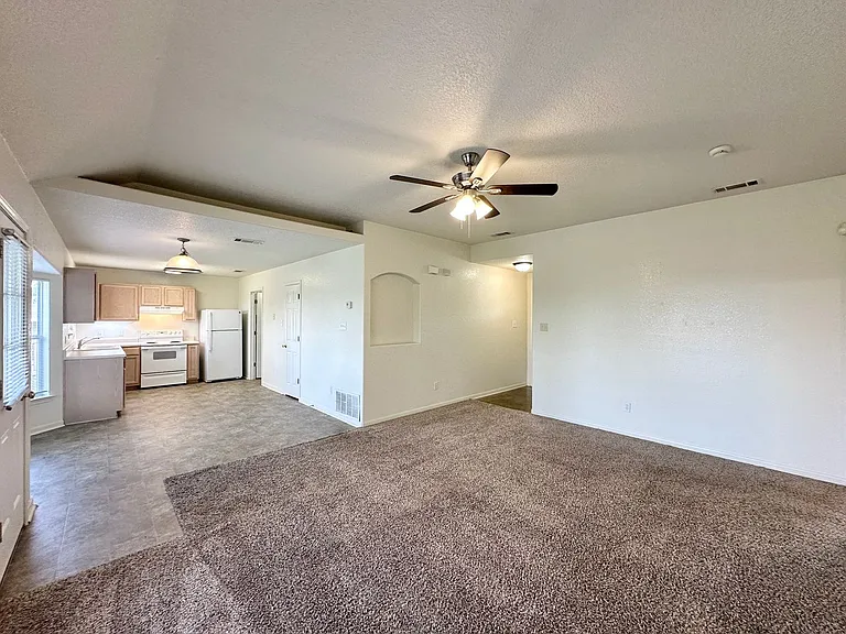 2508 Edgefield St — Photo 5