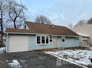 9 Caldwell Rd, Edison, NJ 08817