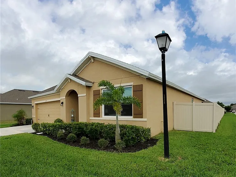2199 Harwick Cir SW — Photo 3