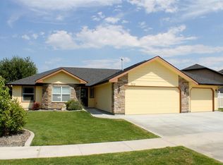 322 E Alexis Loop, Nampa, ID 83686