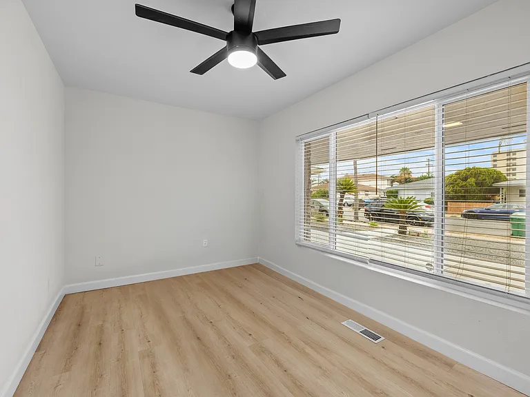 5529 Dorothy Dr — Photo 6