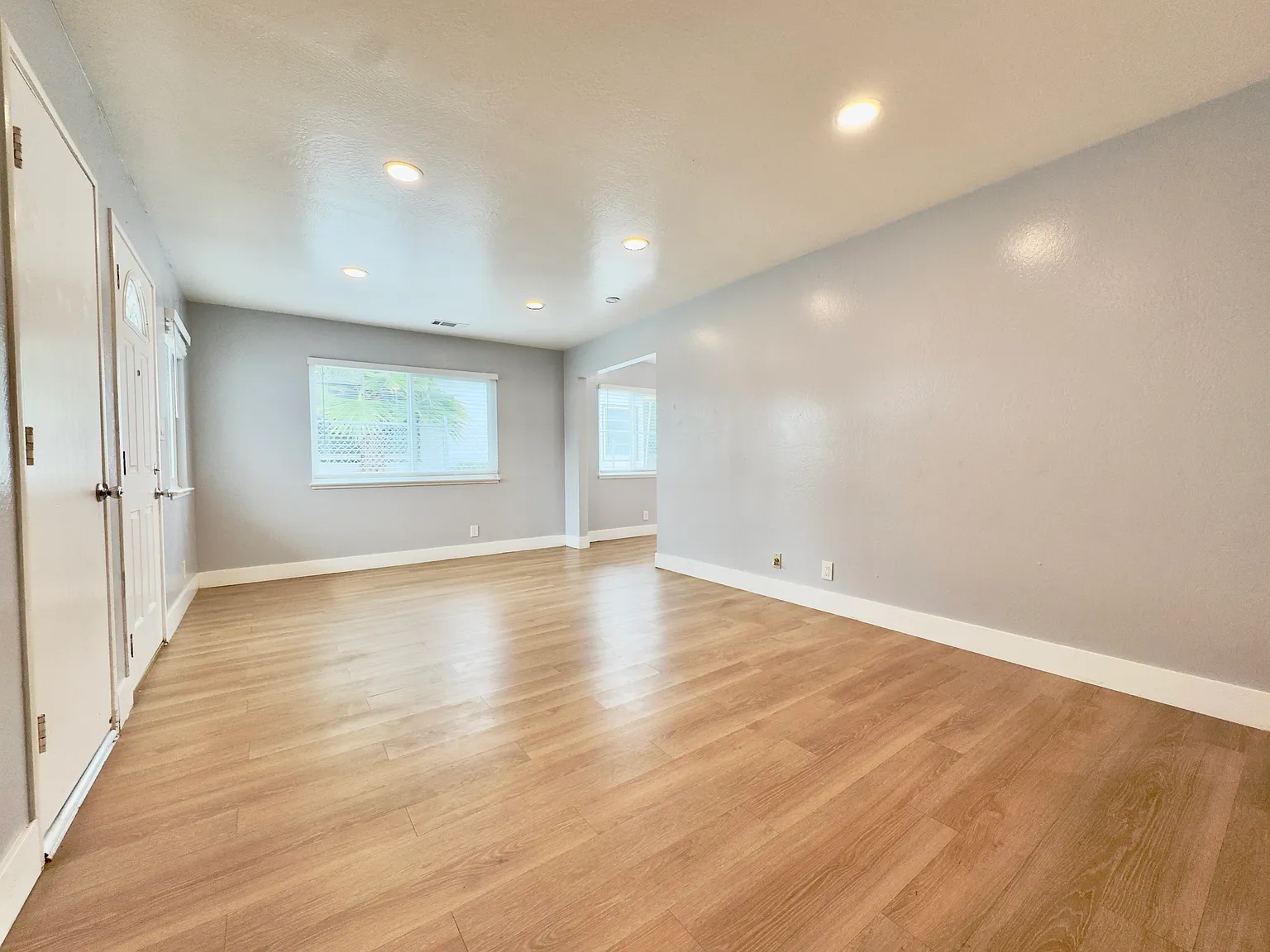 2 bed, 800 sqft, $2,650 — Photo 4