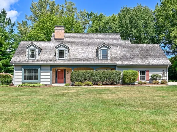 622 West Russet LANE, Mequon, WI 53092