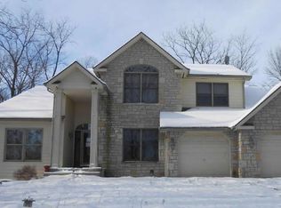 3700 Bluff Dr, Lewis Center, OH 43035