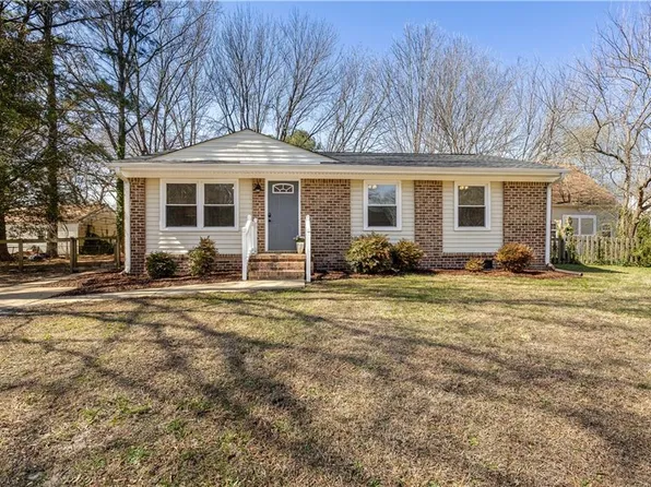 3716 Stanley Dr, Chesapeake, VA 23323