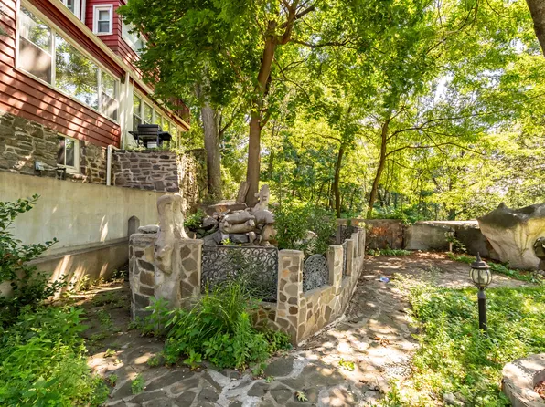 6015 Independence Avenue image 73 of 85