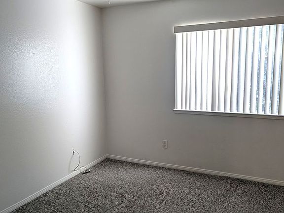 2nd image of 3715 Tallyho Dr APT 46