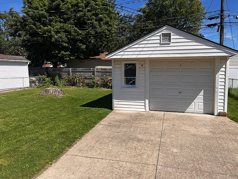 10000 Seltzer St — Photo 11