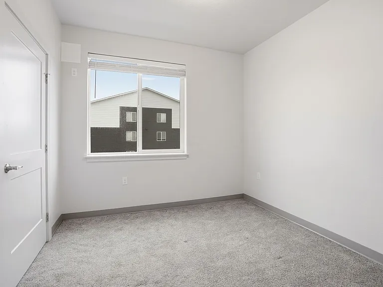 Nathan Apartments — Photo 114