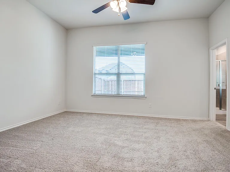 1700 Wayne Ln — Photo 10