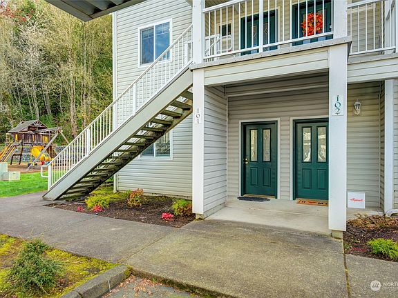 2nd image of 31900 104th Avenue SE #E101