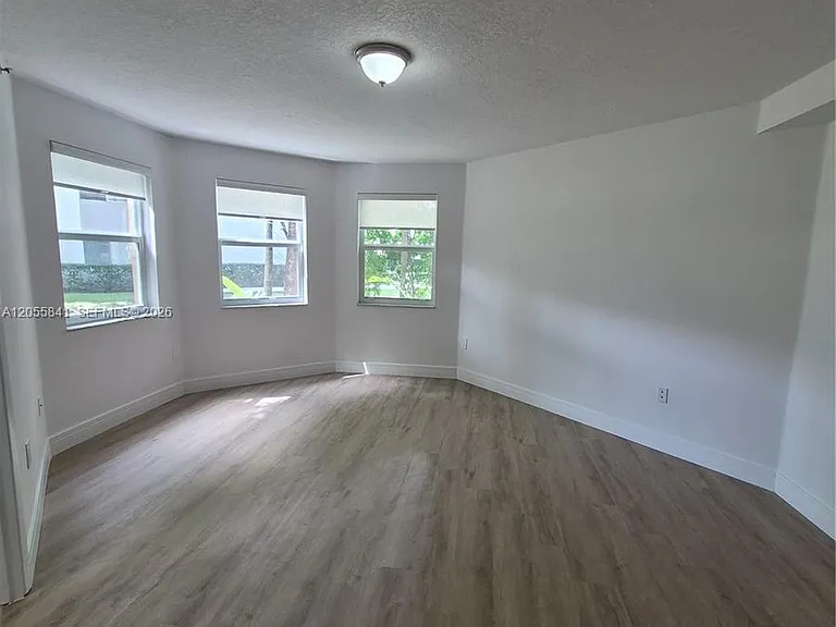 771 N Pine Island Rd #106 — Photo 4