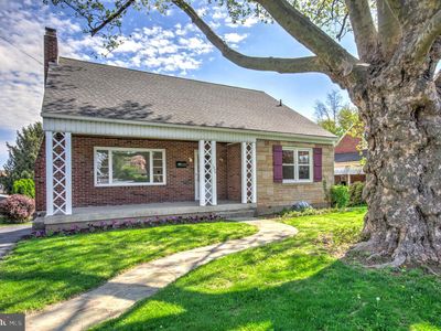 1005 W Main St, Ephrata, PA, 17522