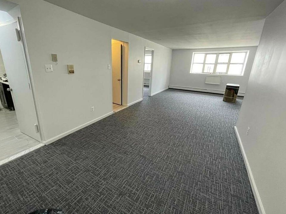1st image of 300 8th St #A2