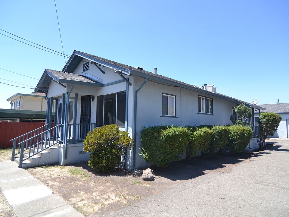 1st image of 2015 Fairway Dr