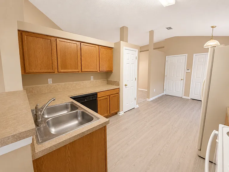 1769 Forest Creek Dr — Photo 11