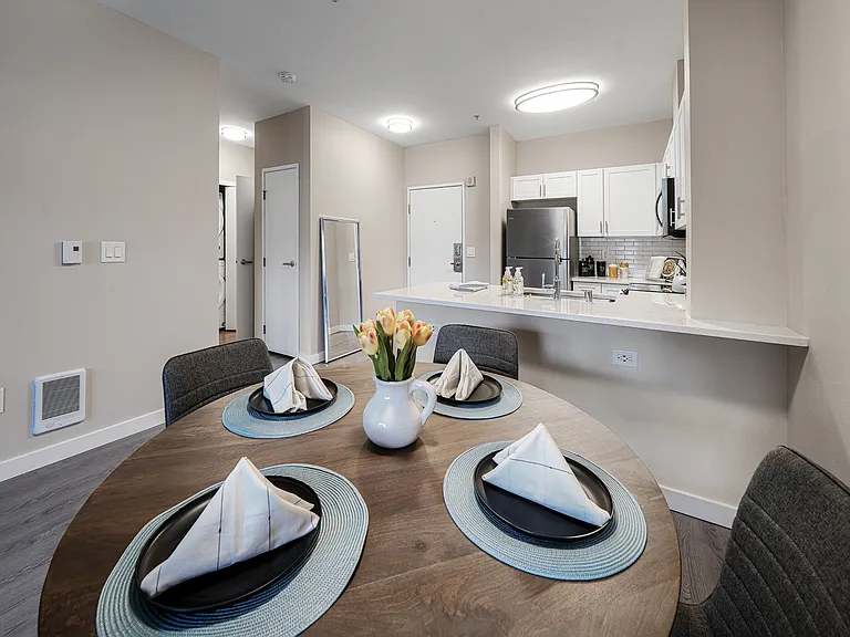 BellevuePark_model_dining kitchen