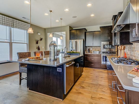 Ample cabinet space in kitchen