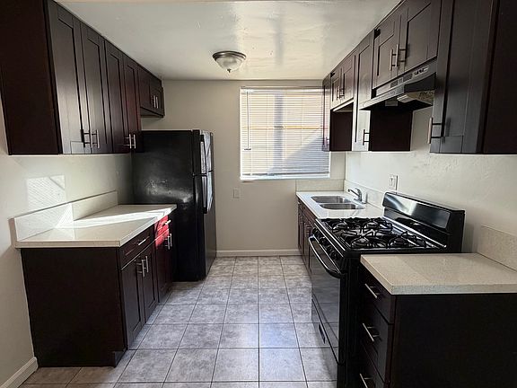 4th image of 225 S 38th St #B