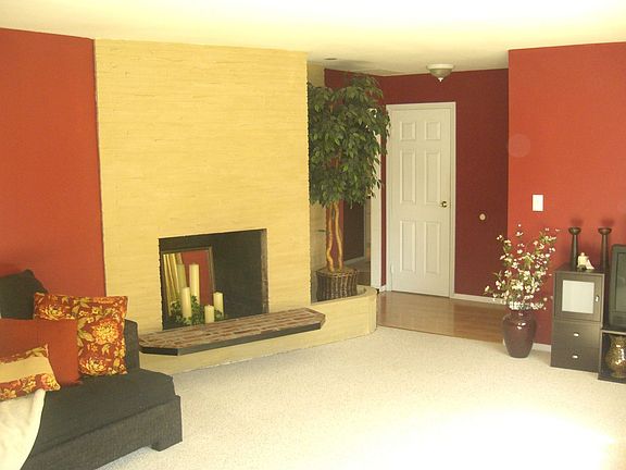 2nd image of 8908 NW 12th Ave