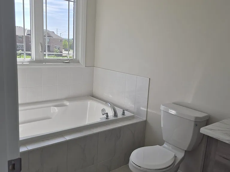 1126 Trudeau Dr — Photo 10