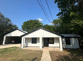 726 Hardeman St, Lockhart, TX 78644