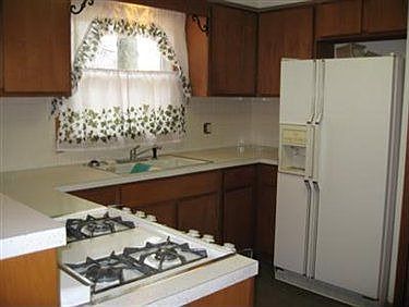 4th image of 3576 Susan Dr