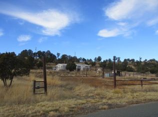 157 Valley View Rd, Capitan, NM 88316