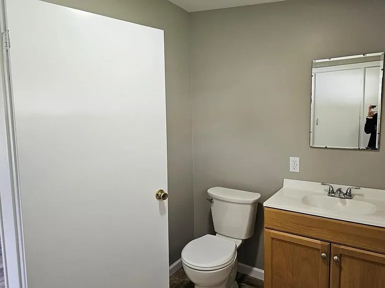 23 Avenue B — Photo 13