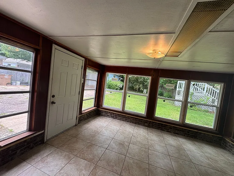 1054 Gallen Ct — Photo 30